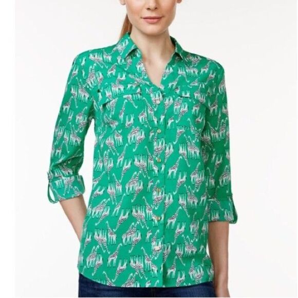 Charter Club Women’s Green Giraffe Animal Print Button Down Shirt size small - Picture 1 of 7